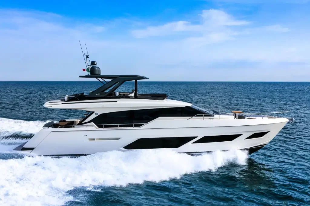 Ferretti Yachts 720: o Iate de Luxo Fabricado no Brasil