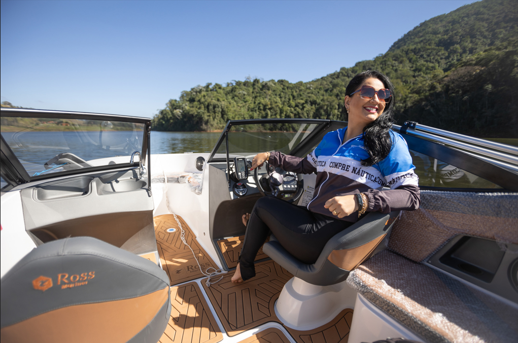 Sport R 190 da Ross Mariner: Desempenho e Versatilidade na água